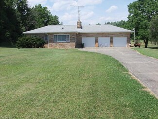 10830 Silica Rd, North Jackson, OH 44451
