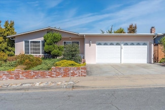 3111 Carmelo Cir, Marina, CA 93933