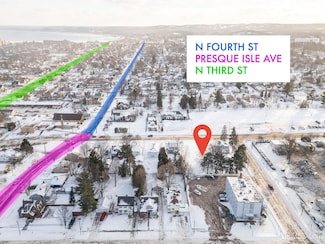 328 W Magnetic St, Marquette, MI 49855