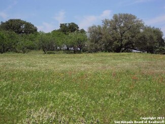 4310 County Road 334, Stockdale, TX 78160
