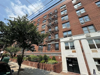 175-45 88th Ave Unit 4M, Jamaica, NY 11432