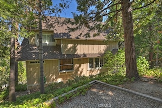 447 N Grass Valley Rd, Lake Arrowhead, CA 92352