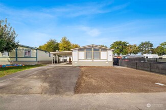 93 Hummingbird Cir Unit 101, Moses Lake, WA 98837