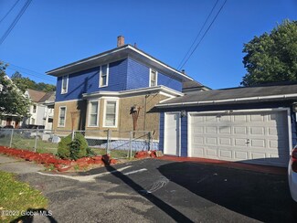 1826 Becker St, Schenectady, NY 12304