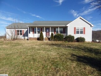 306 Jennifer Dr, Fairfield, VA 24435