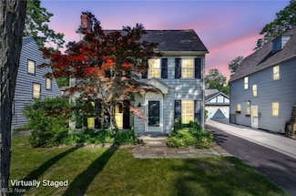 3289 Grenway Rd, Shaker Heights, OH 44122