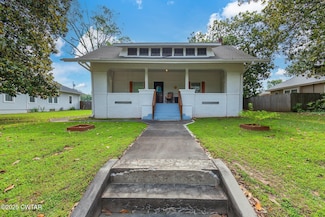 518 S Massachusetts St, Jackson, TN 38301