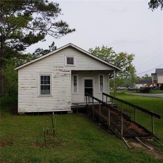 1056 Jean Lafitte Blvd, Lafitte, LA 70067