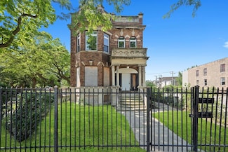 3301 W Douglas Blvd, Chicago, IL 60623