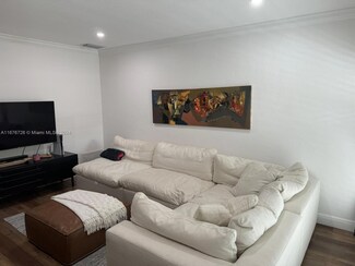 35 Edgewater Dr Unit 206, Coral Gables, FL 33133
