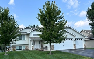 1010 Wendover St NE, Isanti, MN 55040