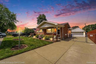 30567 Flanders Ave, Warren, MI 48088