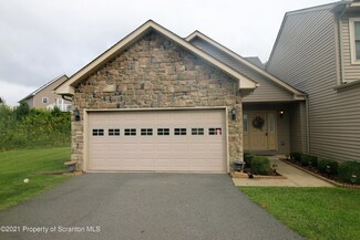 10 Fiore Ct, Duryea, PA 18642