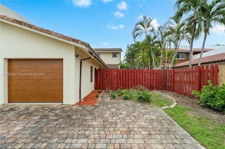 2530 NE 9th St Unit 1, Fort Lauderdale, FL 33304