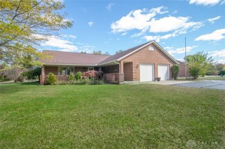 40 Lakengren Dr, Eaton, OH 45320