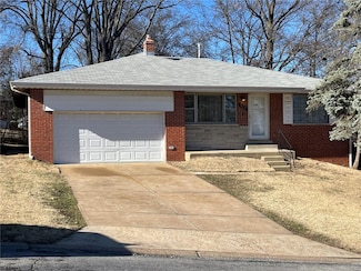 9113 Ranch Meadows Dr, Saint Louis, MO 63136