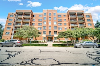 1636 Ashland Ave Unit 209, Des Plaines, IL 60016