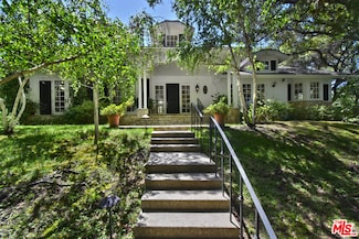 3935 Valley Meadow Rd, Encino, CA 91436