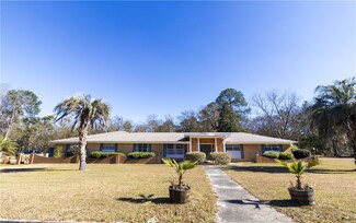 412 Pierce St, Jesup, GA 31545