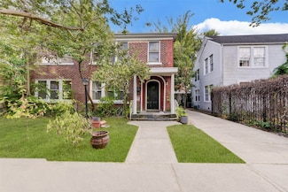 1737 Branard St, Houston, TX 77098