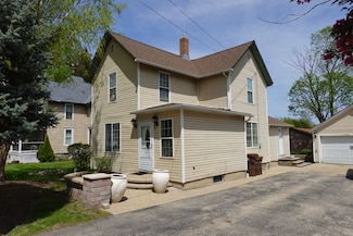 11108 S Myrtle St, Huntley, IL 60142