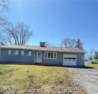 56 Hollywood Dr, Whitesboro, NY 13492