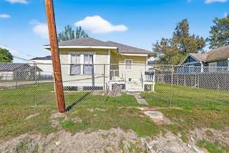 1110 Mathis St, Houston, TX 77009
