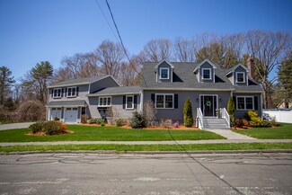 2 Fairview St, North Reading, MA 01864