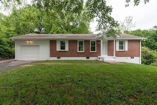 303 Lee Dr, Columbia, TN 38401