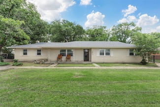 631 N Robinson Dr, Robinson, TX 76706