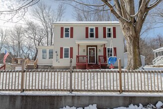 9 Nash Pkwy, Somersworth, NH 03878