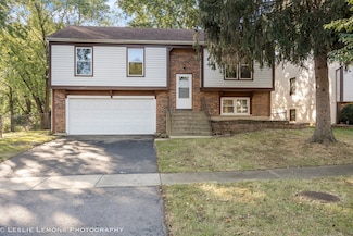 1583 Andover Ave, Saint Charles, IL 60174