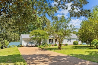 183 NiMcOck Rd, Urbanna, VA 23175