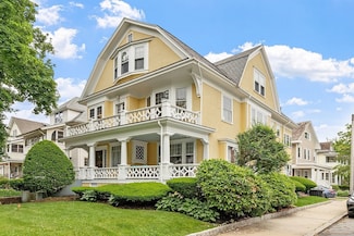 52 Powder House Blvd Unit 2, Somerville, MA 02144