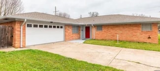 1575 Longfellow Dr, Beaumont, TX 77706