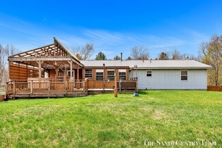 5184 N Weber Rd, Whitehall, MI 49461