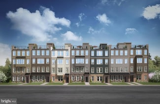 17810 Southern Shores Dr, Dumfries, VA 22026