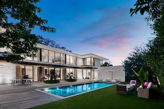9261 School House Rd, Coral Gables, FL 33156