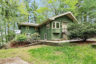 260 Fort Pond Rd, Lancaster, MA 01523