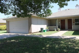 305 E Vine St, Keller, TX 76248