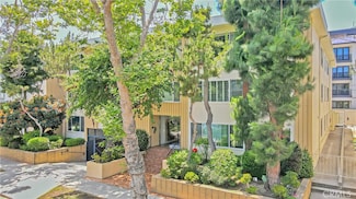 165 N Swall Dr Unit 105, Beverly Hills, CA 90211