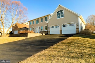 110 Sunday Dr, State College, PA 16801