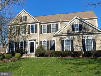 2807 Mountain Laurel Dr, Furlong, PA 18925