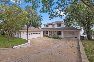 131 Harbour Point Cir, Coldspring, TX 77331