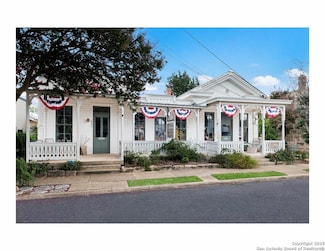 632-636 High St, Comfort, TX 78013