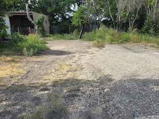 611 F St, San Antonio, TX 78220