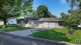 508 N 4th St, Saint Marys, KS 66536