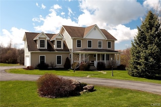 18405 Hickory Ln, Watertown, NY 13601
