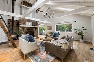 988 Savage Creek Rd, Grants Pass, OR 97527
