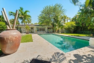 1635 Seabreeze Blvd, Fort Lauderdale, FL 33316